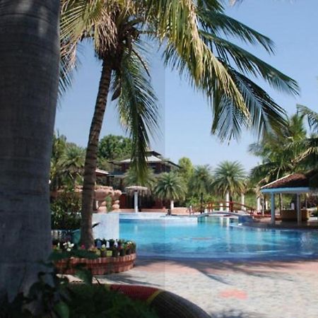 Pragati Resorts Kundakal Bagian luar foto