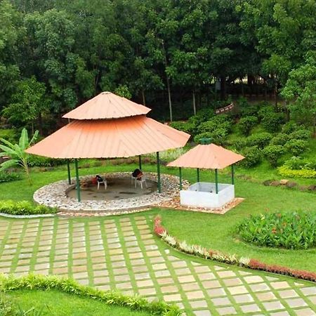 Pragati Resorts Kundakal Bagian luar foto